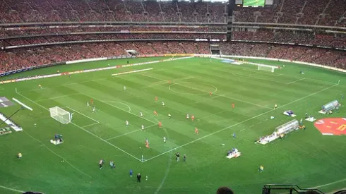 95,000 Liverpool Fans Sing ‘You’ll Never Walk Alone’