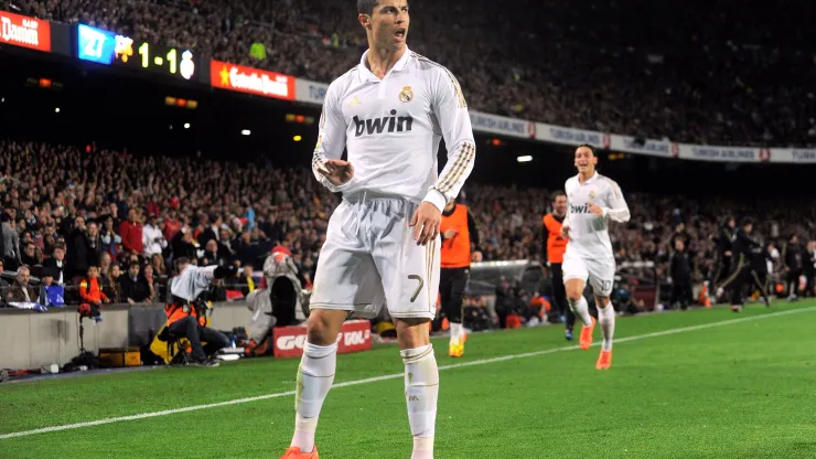 BARCELONA, SPAIN – APRIL 21: Cristiano Ronaldo of Real Madrid CF celebrates after scoring his team's 2nd goal during the La Liga match between FC Barcelona and Real Madrid CF at Camp Nou on April 21, 2012 in Barcelona, Spain. (Photo by Denis Doyle/Getty Images)

