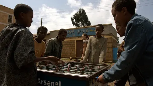 Arsenal Fan Loses His House In Bet After Manchester United Beat Gunners