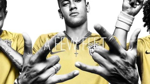 A few feet (EPL Talk Review Podcast)