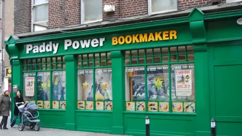 Betting Odds On Footballers Heading to Manchester United