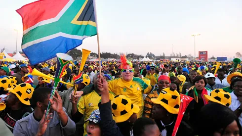 Johannesburgo- Eliminação da Africa do Sul não abala a festa dos torcedores de Soweto