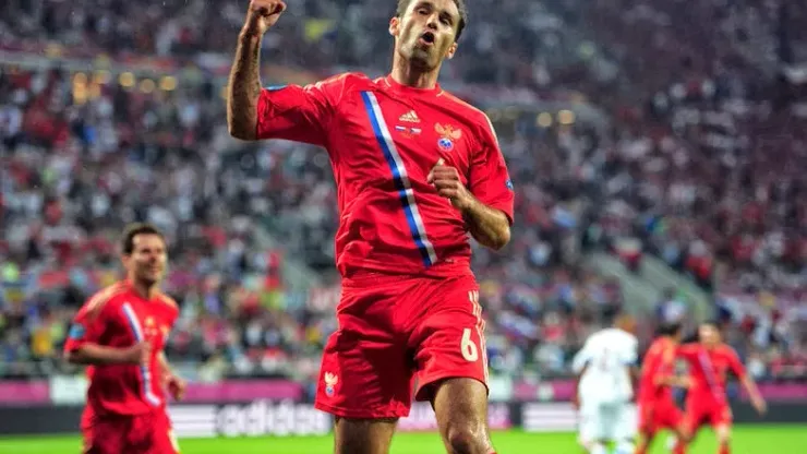 WROCLAW, POLAND – JUNE 08: Roman Shirokov of Russia celebrates scoring their second goal during the UEFA EURO 2012 group A match between Russia and Czech Republic at The Municipal Stadium on June 8, 2012 in Wroclaw, Poland. (Photo by Jamie McDonald/Getty Images)
