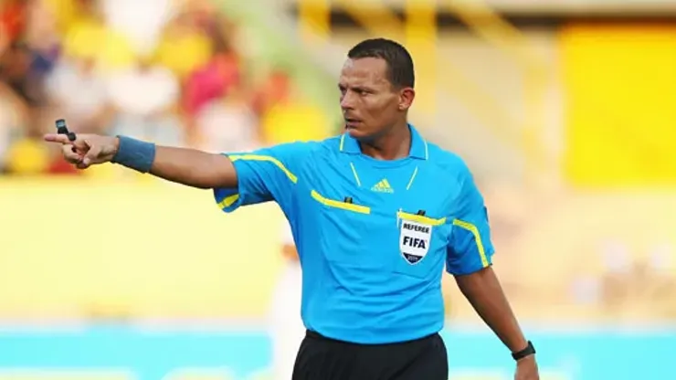 CARTAGENA, COLOMBIA – AUGUST 04: Referee Djamel Haimoudi gestures during the FIFA U-20 World Cup 2011 match between Mexico and England at Estadio Jaime Moron Leon on August 4, 2011 in Cartagena, Colombia. (Photo by Alex Grimm – FIFA/FIFA via Getty Images)
