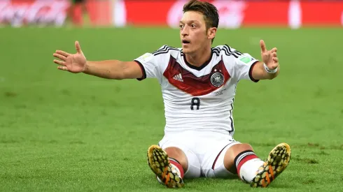 Mesut Ozil Ruled Out For 10-12 Weeks With Knee Injury