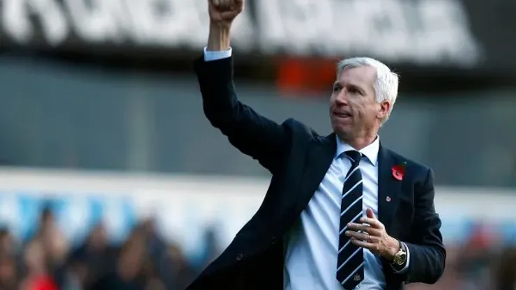 Newcastle United's manager Alan Pardew celebrates after their English Premier League soccer match against Tottenham Hotspur at White Hart Lane in London, November 10, 2013. REUTERS/Eddie Keogh (BRITAIN – Tags: SPORT SOCCER) FOR EDITORIAL USE ONLY. NOT FOR SALE FOR MARKETING OR ADVERTISING CAMPAIGNS. NO USE WITH UNAUTHORIZED AUDIO, VIDEO, DATA, FIXTURE LISTS, CLUB/LEAGUE LOGOS […]
