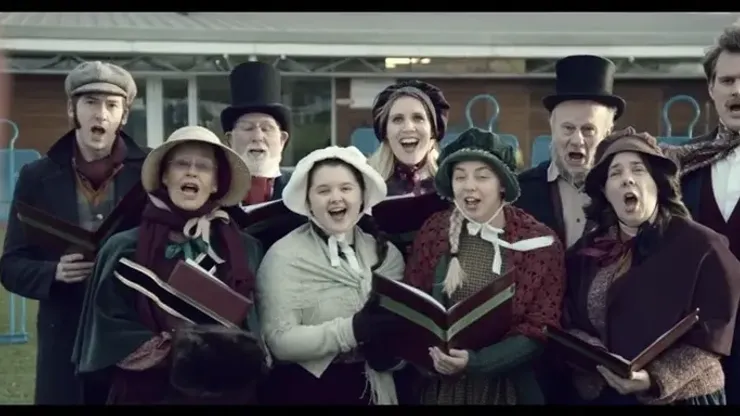 Funny! Watch Christmas Carolers Sing Popular English Soccer Chants [VIDEO]  - World Soccer Talk