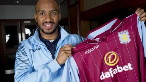 Lambert says Fabian Delph is irreplaceable after player extends Aston Villa contract