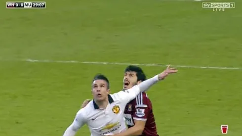 Jose Mourinho criticizes FA for not suspending Robin van Persie