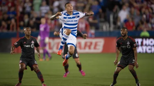 Dallas holds on for 3-2 win over Toronto after 3 hour rain delay
