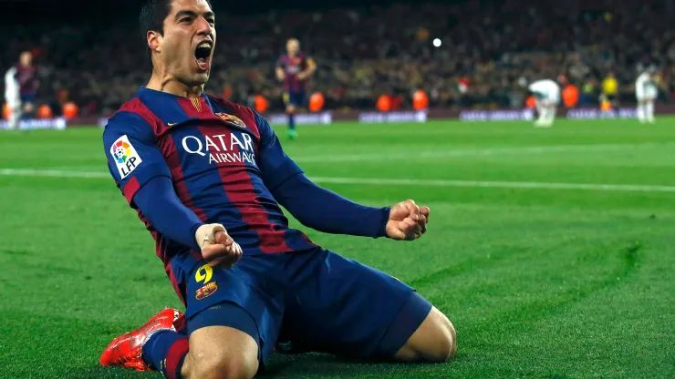 Barcelona's Luis Suarez celebrates after scoring a goal against Real Madrid during their Spanish first division "Clasico" soccer match at Camp Nou stadium in Barcelona, March 22, 2015. REUTERS/Albert Gea
