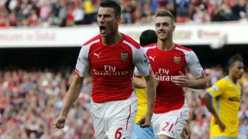 Arsenal’s defense key to successful 2015-16 season