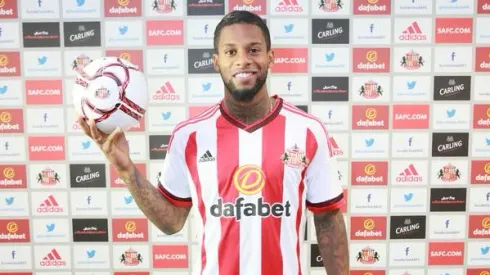 Sunderland sign Dutch international midfielder Jeremain Lens