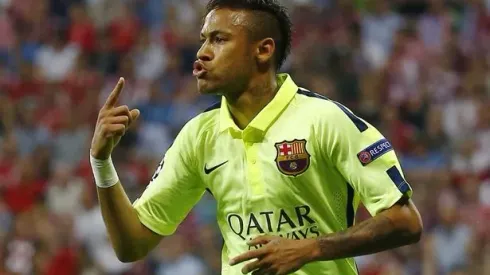 Manchester United table astonishing £140 million bid for Neymar
