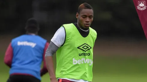 Thigh injury will sideline Diafra Sakho for West Ham's Everton clash
