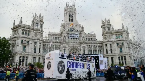 Victorious Real get hero's welcome in Spanish capital