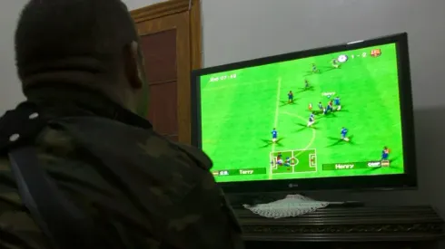 Making an eSports living on a pixelated pitch