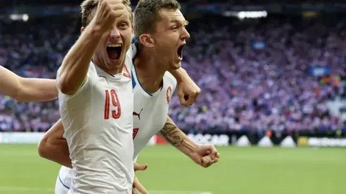 Subs rescue Czechs in flare-hit draw with Croatia