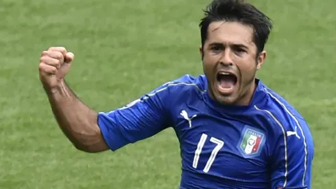 Eder fires pale Azzurri into Euro 2016 last 16