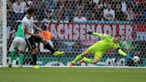 Miraculous McGovern earns N. Ireland adulation