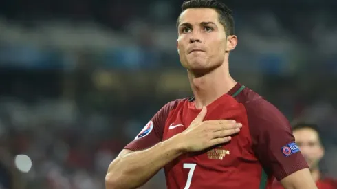 Misfiring Ronaldo 'amazing', insists Portugal coach Santos
