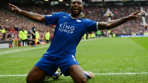 Leicester 'warrior' Morgan signs new deal