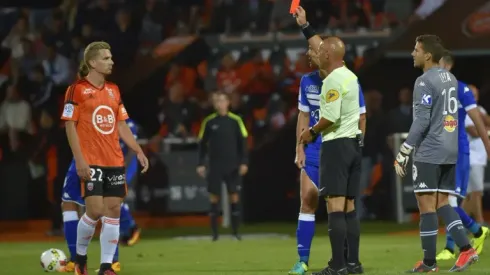 Lorient's Jeannot suspended for pushing referee