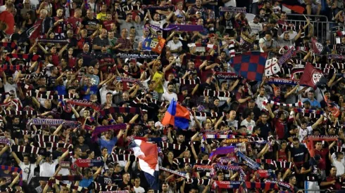 Cagliari come from two down to hold Roma