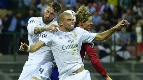 Real Madrid begin Champions League defence, Leicester make bow