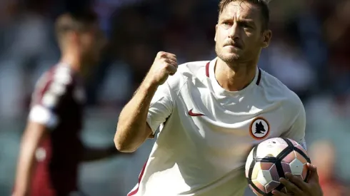 Totti reaches 250-goal mark in Serie A