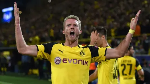 Schuerrle strikes late as Dortmund deny Real
