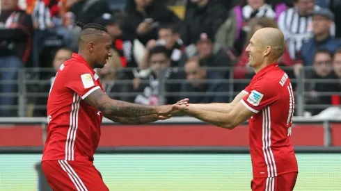 Ten-man Frankfurt extend Bayern's winless run