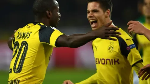 Dortmund down Sporting to advance, Aubameyang suspended