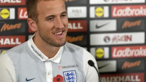 England's players want to wear poppies - Kane
