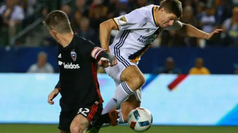 Rodgers plays down talk of Gerrard reunion