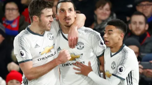 Ibrahimovic late show lifts United