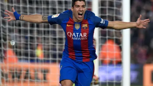 Suarez 'feels special' after new Barcelona deal