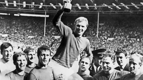 FA treated Bobby Moore shamefully, says ex-wife
