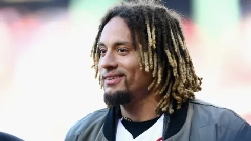 Galaxy sign US international Jones