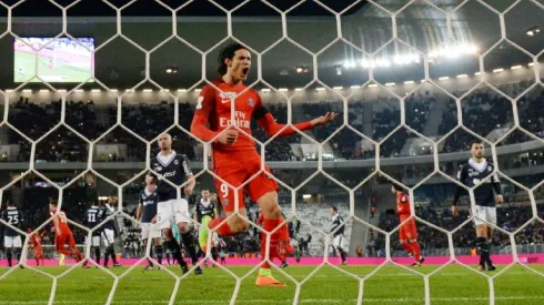 Cavani, Di Maria fire PSG into League Cup final
