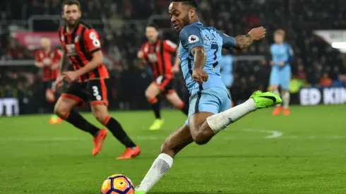 Sterling rises to occasion, keeps Manchester City in title mix