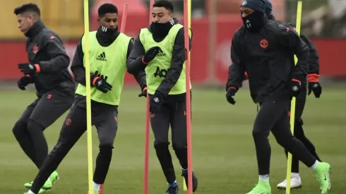 Rooney, Carrick, Jones out for Man United