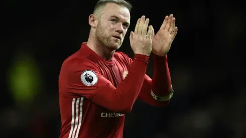 Rooney's agent in China for transfer talks