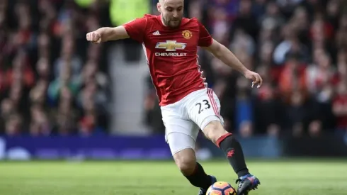 Wise up, Mourinho tells Man Utd outcast Shaw