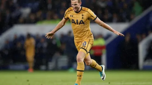 Four-goal Kane eyes golden boot after crushing Leicester