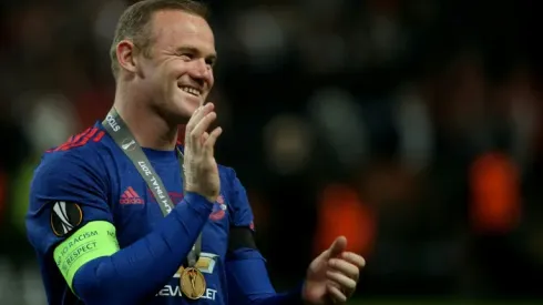 Manchester United's Rooney close to decision on future