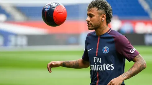 Confusion reigns over Neymar PSG debut