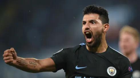 Aguero hits record goal as City reach Champions League last 16