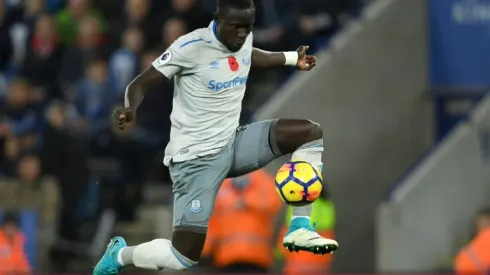 Everton's Niasse charged over diving