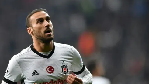 Everton sign Turkey striker Cenk Tosun